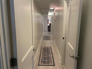 Fotografie z fotogalerie ubytování Charming 2BD1BA in Hip Area - Near Metro ve Washingtonu + 11 fotografií