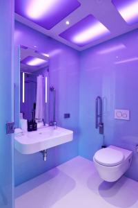 Ένα μπάνιο στο citizenM Rome Isola Tiberina +46 φωτογραφίες