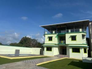 Budova, kde se rezort nachází