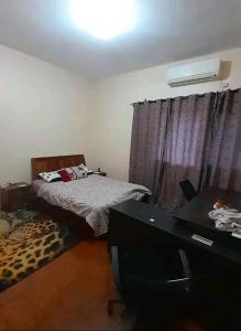 Ένα ή περισσότερα κρεβάτια σε δωμάτιο στο Dahyaz House +2 φωτογραφίες