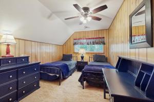 Postel nebo postele na pokoji v ubytování Conifer Donner