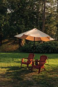 Κήπος έξω από το The Hitching Post Motel