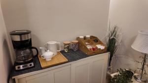 Παροχές για τσάι/καφέ στο Modern FamilyHome in Pelton +18 φωτογραφίες