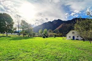 Gallery image of Belle maison tout confort, vue exceptionnelle ! in Aste-Béon