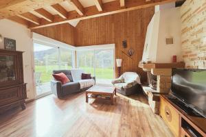 Gallery image of Belle maison tout confort, vue exceptionnelle ! in Aste-Béon