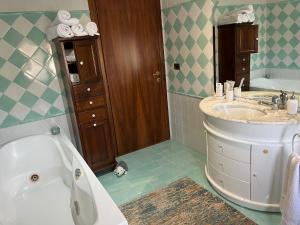 Un baño de Le Valli di Piero