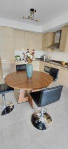 Kuchyň nebo kuchyňský kout v ubytování Els Dolors Sunny Flat - Mediterránea Sunny Keys + 1 fotografie