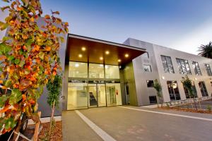 a large building with a lot of windows at Indulge Apartments - Ontario in Mildura