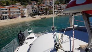 Φυσικό τοπίο κοντά σε αυτό το πλωτό κατάλυμα