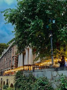 Το κτήριο όπου στεγάζεται  το hostel