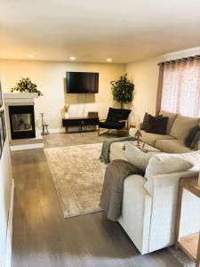 Χώρος καθιστικού στο The Loyola