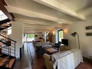 TV a/nebo společenská místnost v ubytování Maison Standing - Exceptionnel