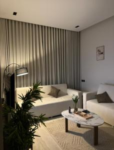 Fotografie z fotogalerie ubytování شقة مطلة على البرج - غرفه وصالة v destinaci Al Kharj