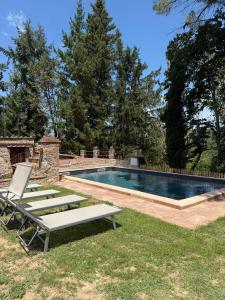 Bazén v ubytování La Fornace di Tremoleto nebo v jeho okolí
