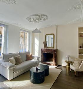 Posezení v ubytování Mirabelle-Charmant appart Cœur de Metz