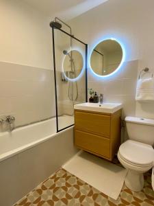 Fotografie z fotogalerie ubytování Mirabelle-Charmant appart Cœur de Metz v destinaci Metz