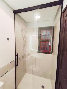 Un baño de No Coração de Gramado! Faça tudo a pé. Reformado! 27 fotos más