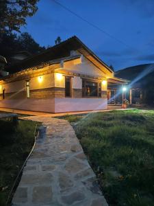 Budova, kde se prázdninový dům nachází