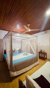 Postel nebo postele na pokoji v ubytování Lunai Hotel & Restaurant + 44 fotografií