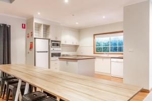 Kuchyň nebo kuchyňský kout v ubytování NRMA Ballarat Holiday Park