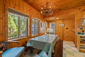 Fotografie z fotogalerie ubytování Cabin #5 v destinaci Strawberry