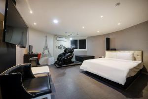 Μια τηλεόραση ή/και κέντρο ψυχαγωγίας στο Jeonju To Heaven