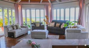 Gallery image of Villa Kia Ora House in Teavaro