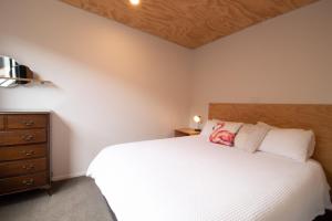 Fotografie z fotogalerie ubytování The Dunes At Fitzroy Beach - Unit 3 v destinaci New Plymouth