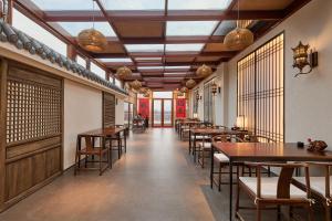 Restaurace v ubytování Jijia Inn