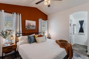 Φωτογραφία από το άλμπουμ του Desert Escape close Trails & River σε Parker