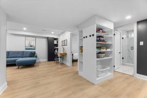 Fotografie z fotogalerie ubytování Urban Haven: 2BR/2BA+Office, Kitchen, Dining v destinaci Newcastle