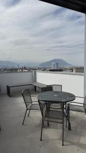 Μπαλκόνι ή βεράντα στο Encantador y cómodo departamento en Linda Vista HI