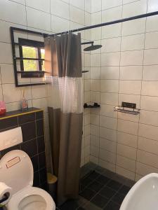 Koupelna v ubytování Sissa Omi Apartments + 25 fotografií