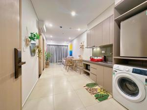 Kuchyň nebo kuchyňský kout v ubytování The Song Tran Van Home Vung Tau 5 Stars