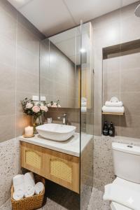 Ένα μπάνιο στο Crescendo Urban Stay - STAY 24h +116 φωτογραφίες