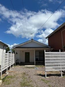 Το κτήριο όπου στεγάζεται  το διαμέρισμα