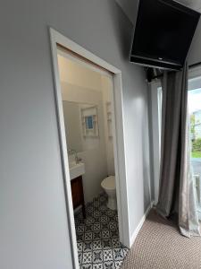 Koupelna v ubytování Artist retreat