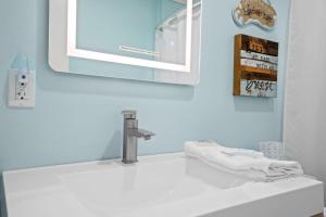 Fotografie z fotogalerie ubytování Sunflower 2, Beachfront Apt, pets allowed v destinaci Ostrov St. George + 12 fotografií