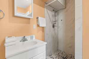 Koupelna v ubytování Sunflower 3 + 10 fotografií