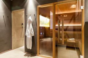 A bathroom at Hotel Heubad