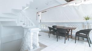 Χώρος καθιστικού στο RedDoorz at LFamili Hotel Boracay