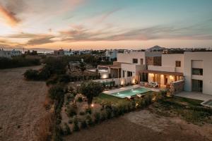 Hồ bơi trong/gần Villa Kerameas Plaka Naxos