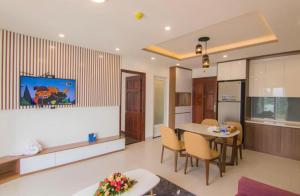 Η κουζίνα ή μικρή κουζίνα στο Mermaid Seaside Condotel