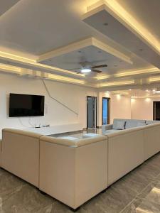 TV a/nebo společenská místnost v ubytování Shiri Pool Villa 1 + 8 fotografií