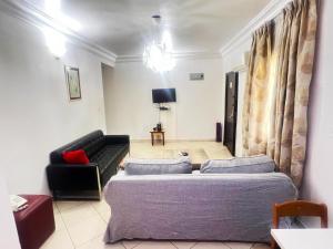 Galeriebild der Unterkunft Cata Apartment Hotel And Spa in Ikeja