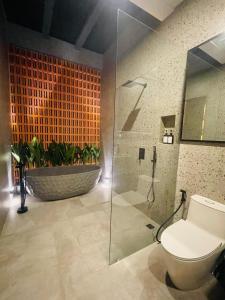 Ένα μπάνιο στο Villa Putri Berawa +12 φωτογραφίες