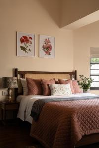 Ένα ή περισσότερα κρεβάτια σε δωμάτιο στο amã Stays & Trails - Mount Pleasant, Coonoor