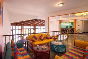 Χώρος καθιστικού στο goSTOPS Mussoorie, Picture Palace