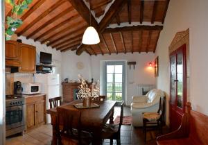 Η κουζίνα ή μικρή κουζίνα στο Villa le Capanne