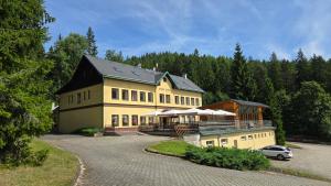 Budova, kde se prázdninový dům nachází